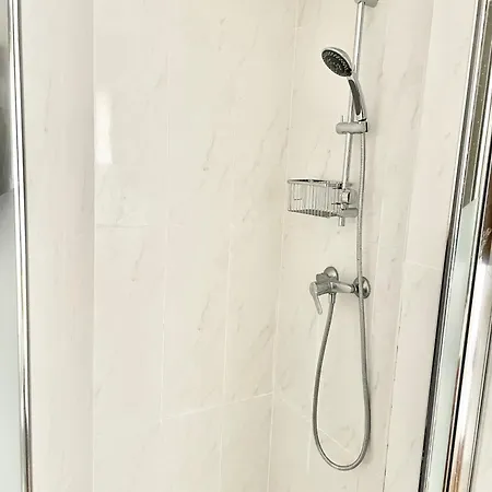 Cimadevilla 22 * Χιχόν